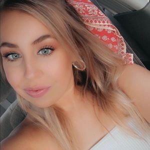 Meet your Posher, Leksi